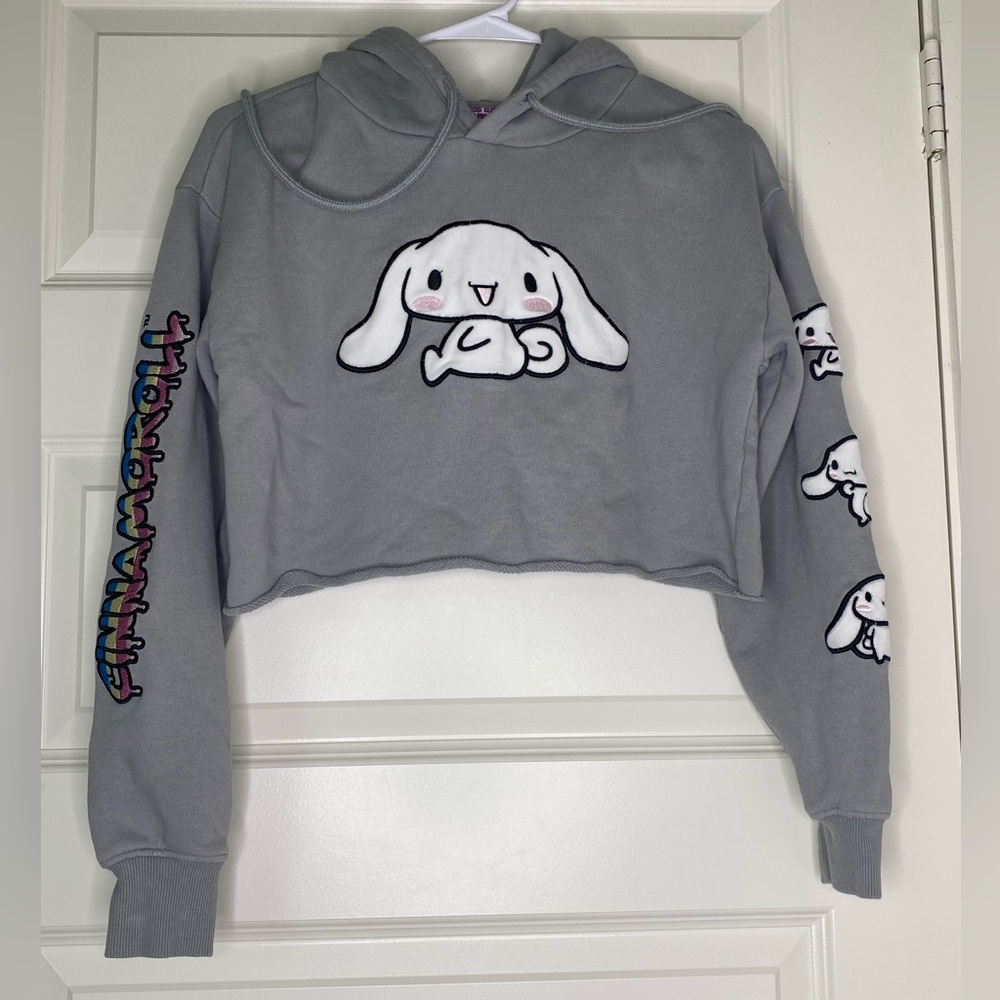 Cinnamoroll Gray Sweatshirt with Pink Logo